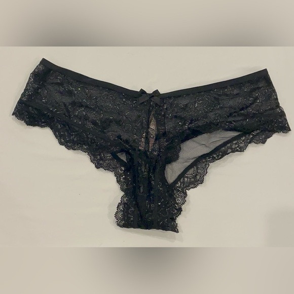 NEW WITH TAGS VICTORIA’S SECRET 2 PK SIZE S CHEEKY BLACK PANTIES - Picture 3 of 8